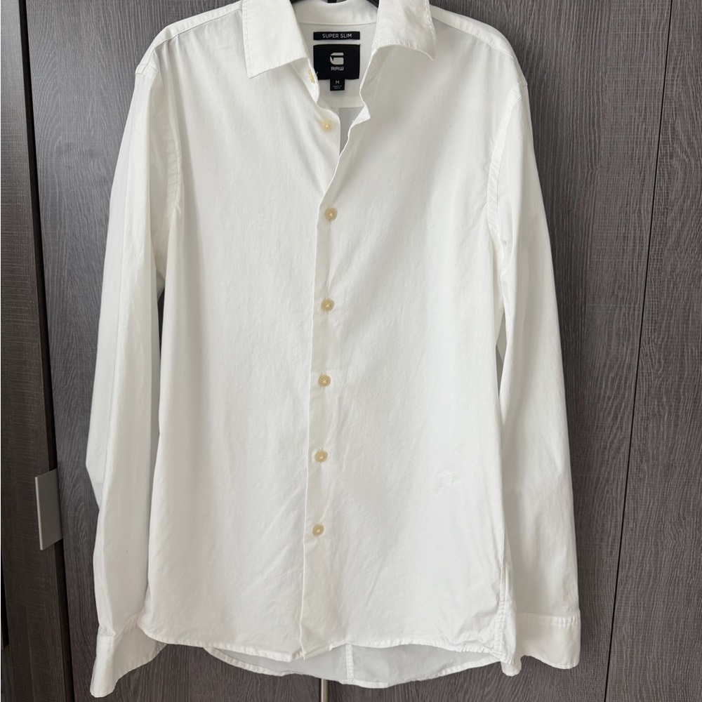 Super Slim Men's Classic White Button Down Shirt